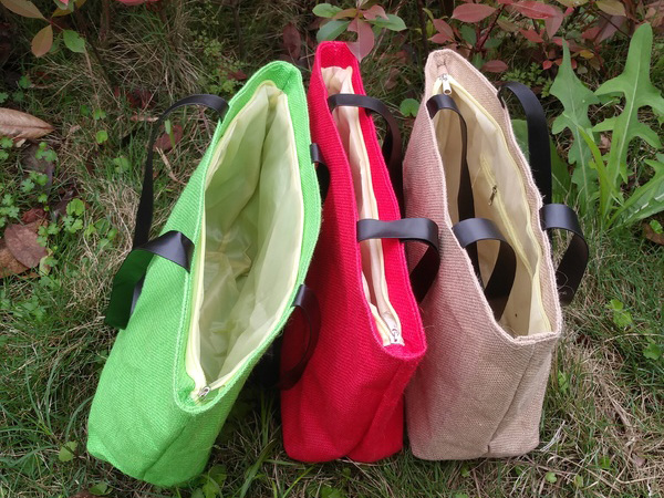 JUTE GROCERY BAGS DISTRIBUTED